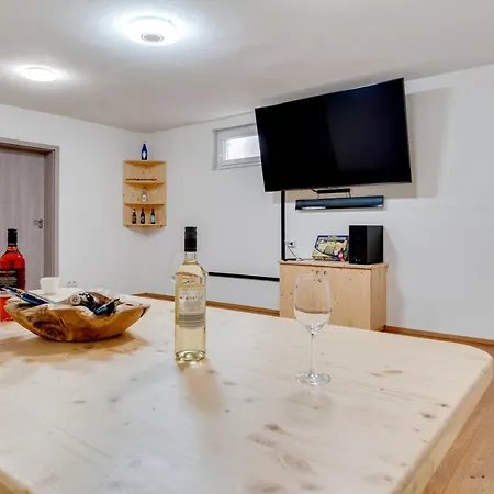 Ferienhaus-traum Mit Terrasse Und Whirlpool Prázdninový dům *