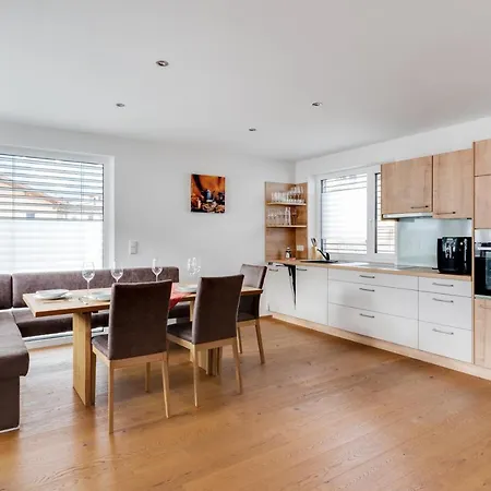 Prázdninový dům Ferienhaus-traum Mit Terrasse Und Whirlpool *